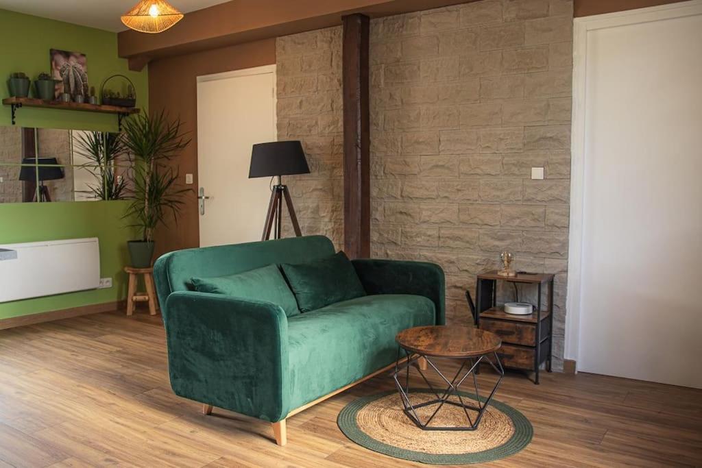 Coin De Nature En Centre-Ville Троа Екстериор снимка